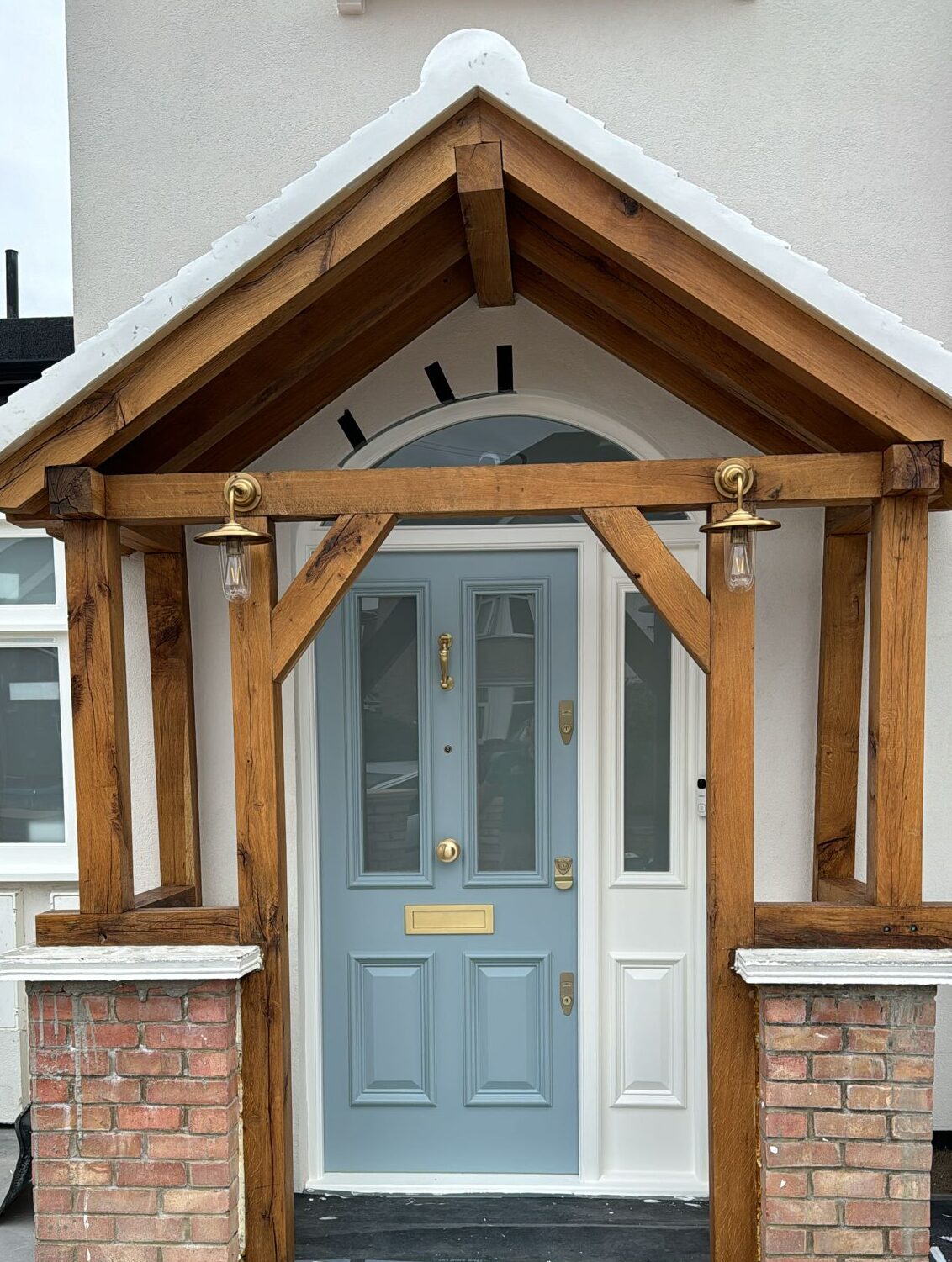 Bespoke Wooden Doors: Elevate Your Home's Charm with Custom Choice